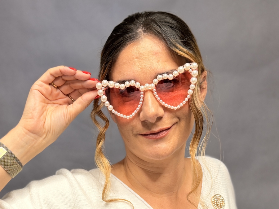 Srdíčkové brýle s perlami (různé barvy) Srdíčkové brýle s perlami do fotokoutku