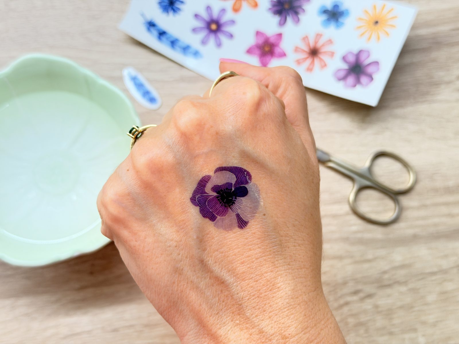 Dočasné svatební tetovačky (arch A5) Dočasné svatební tetování - vodní tetovačky