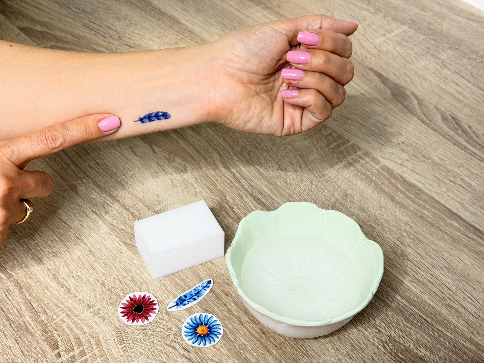 Dočasné svatební tetovačky (arch A5) Dočasné svatební tetování - vodní tetovačky