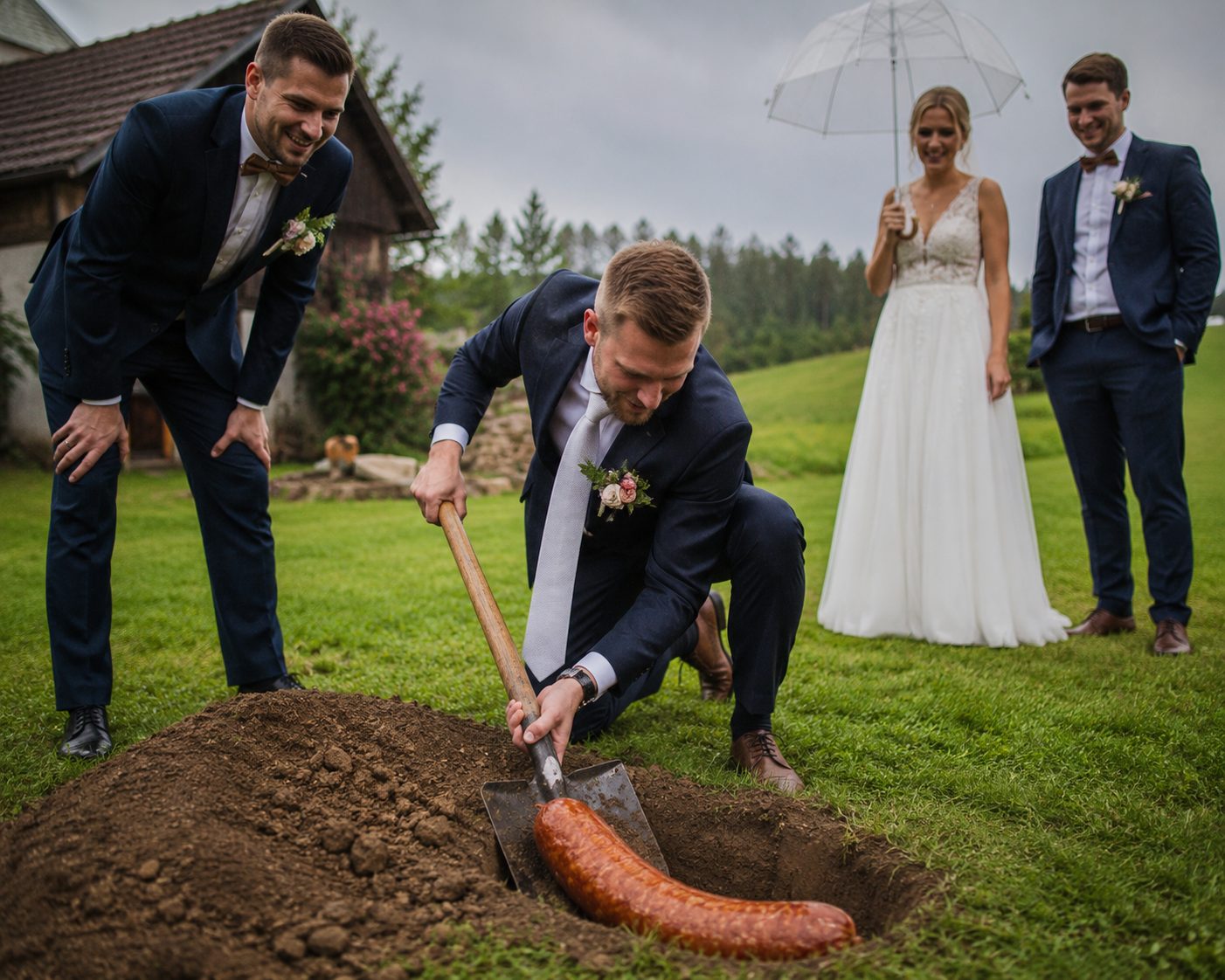 POvěra: zahrabaná klobása večer před svatbou = záruka krásného počasív den svatby